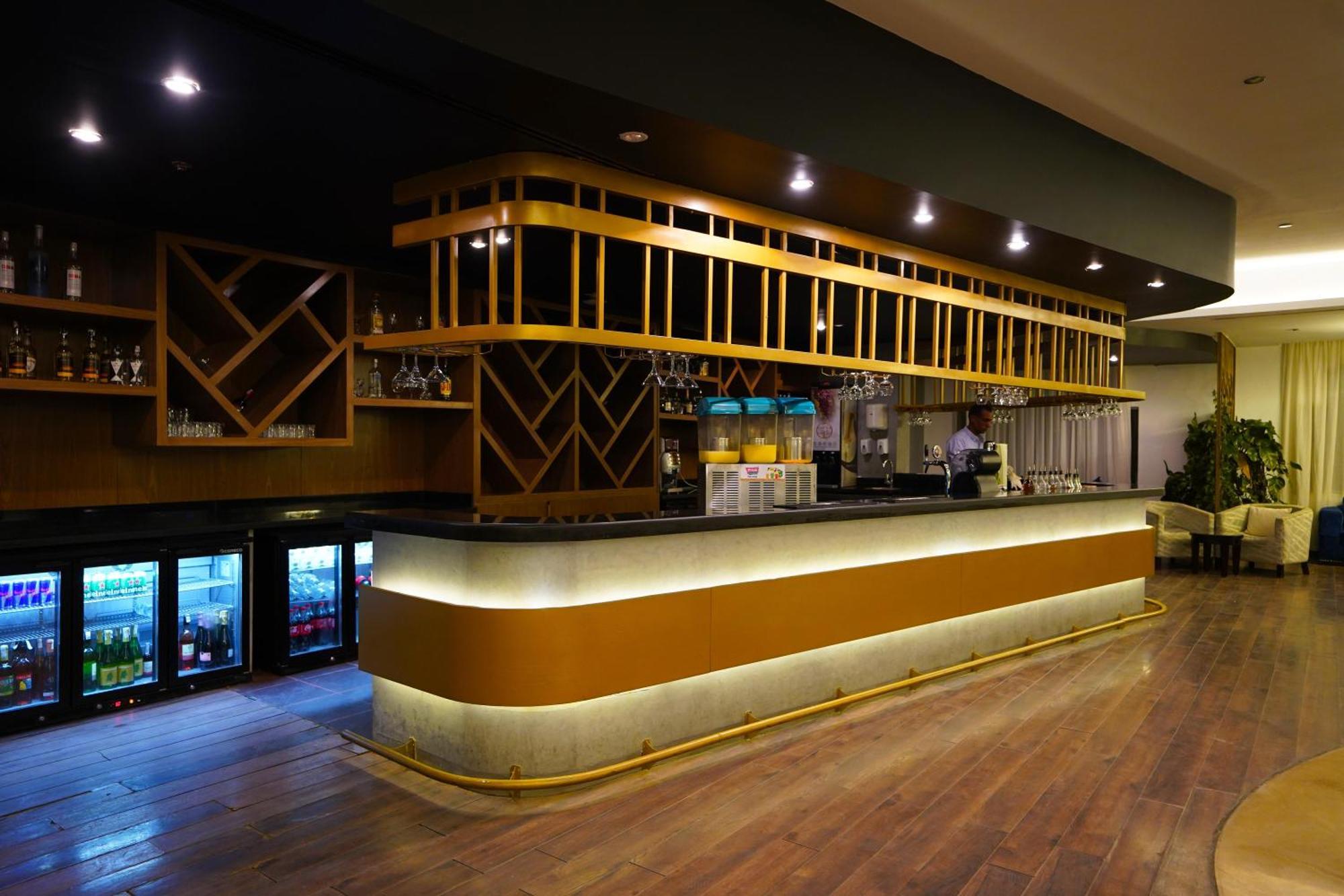 Sataya Resort Marsa Alam Esterno foto The bar at the lounge