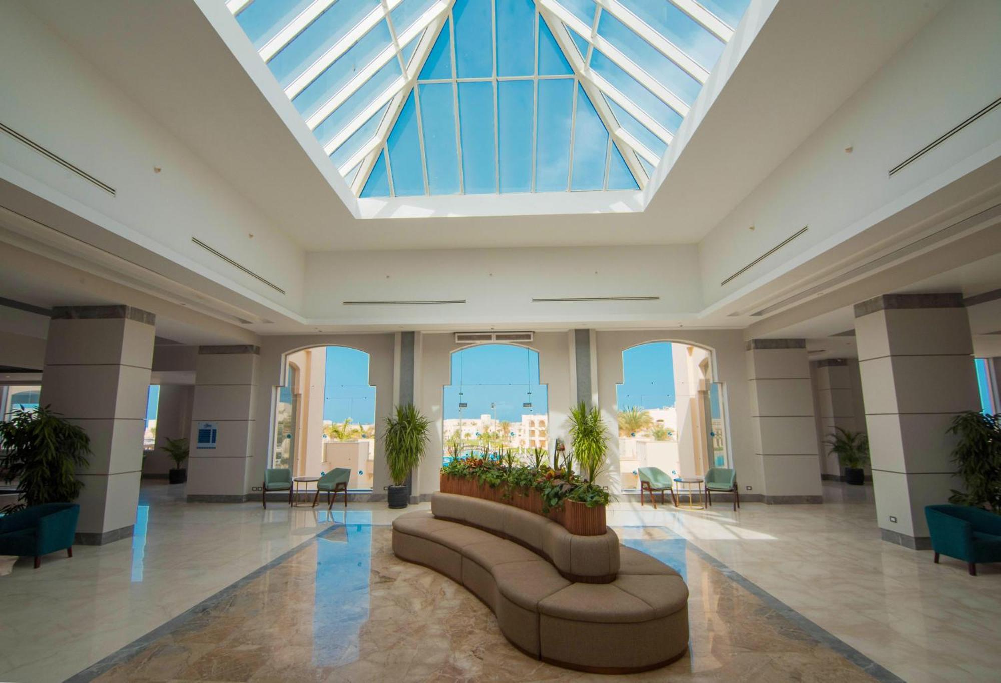 Sataya Resort Marsa Alam Esterno foto Lobby of the hotel