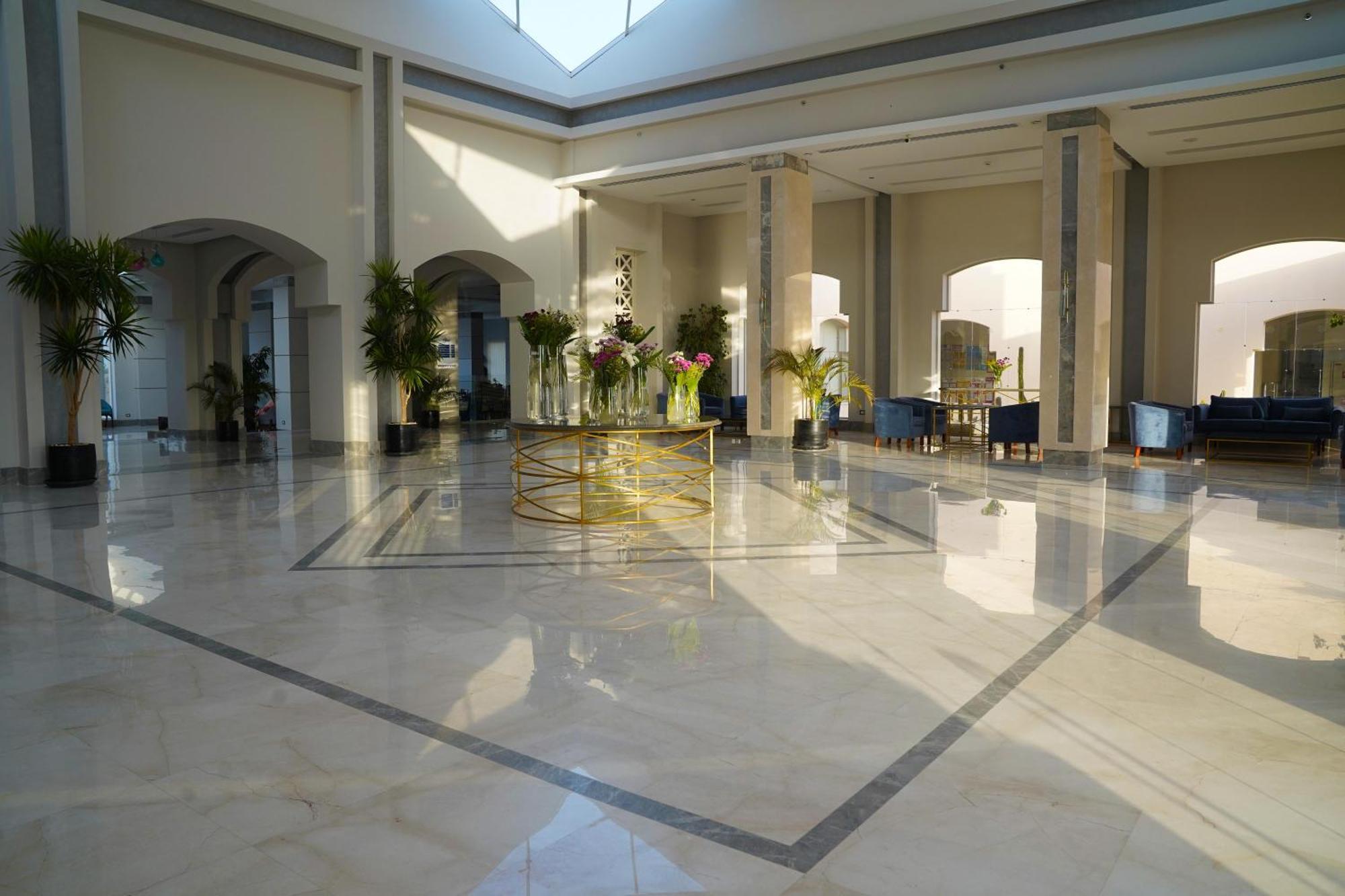 Sataya Resort Marsa Alam Esterno foto Lobby of the hotel