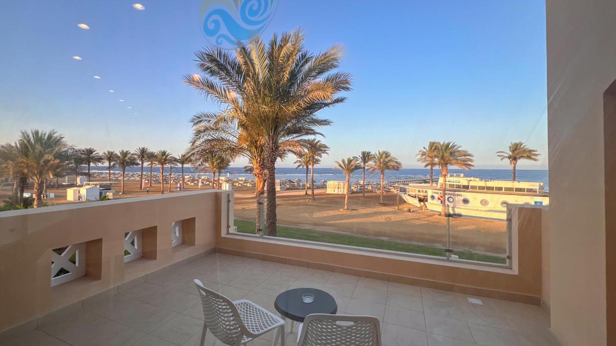 Sataya Resort Marsa Alam Esterno foto View of the beach from the hotel