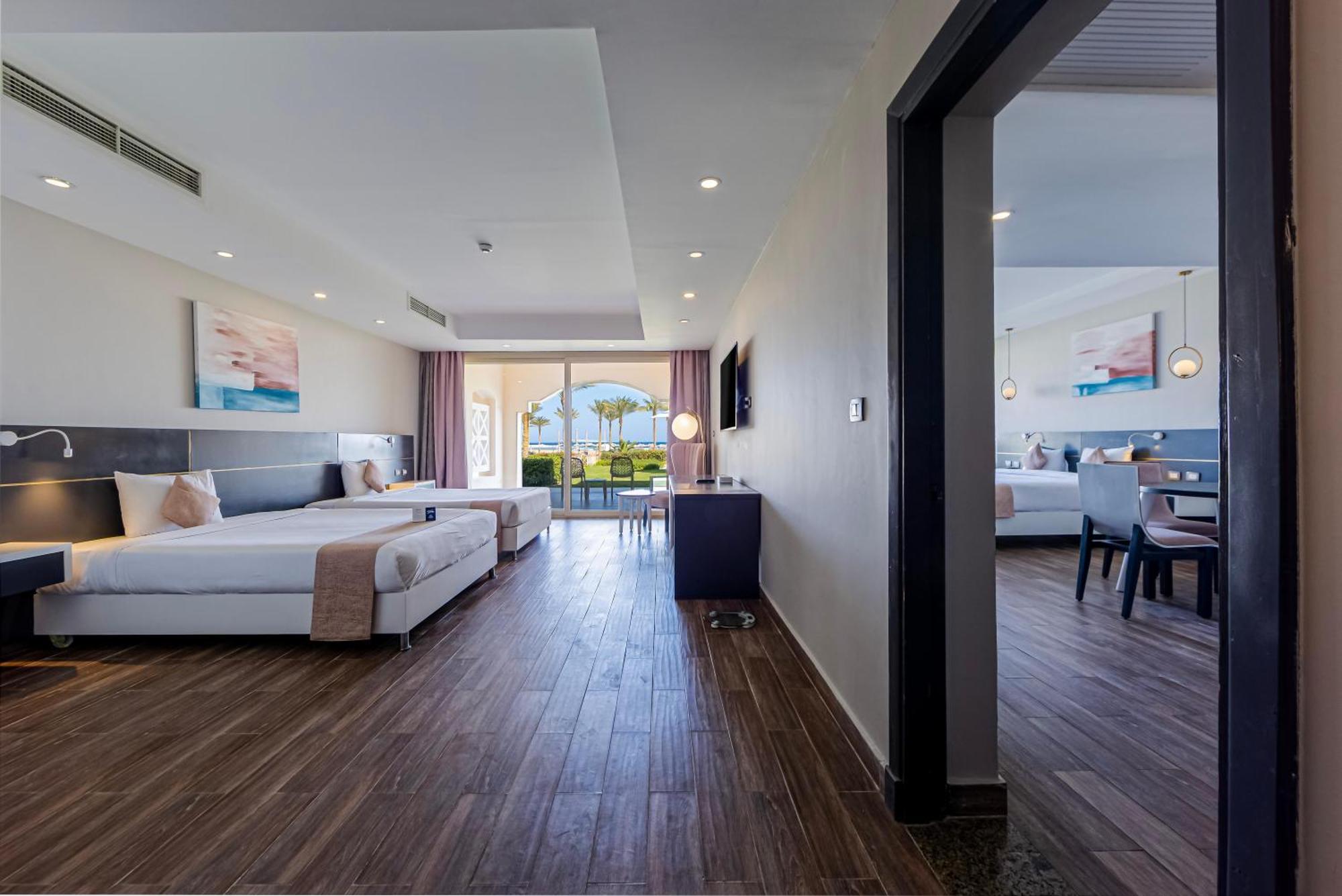 Sataya Resort Marsa Alam Esterno foto Family room