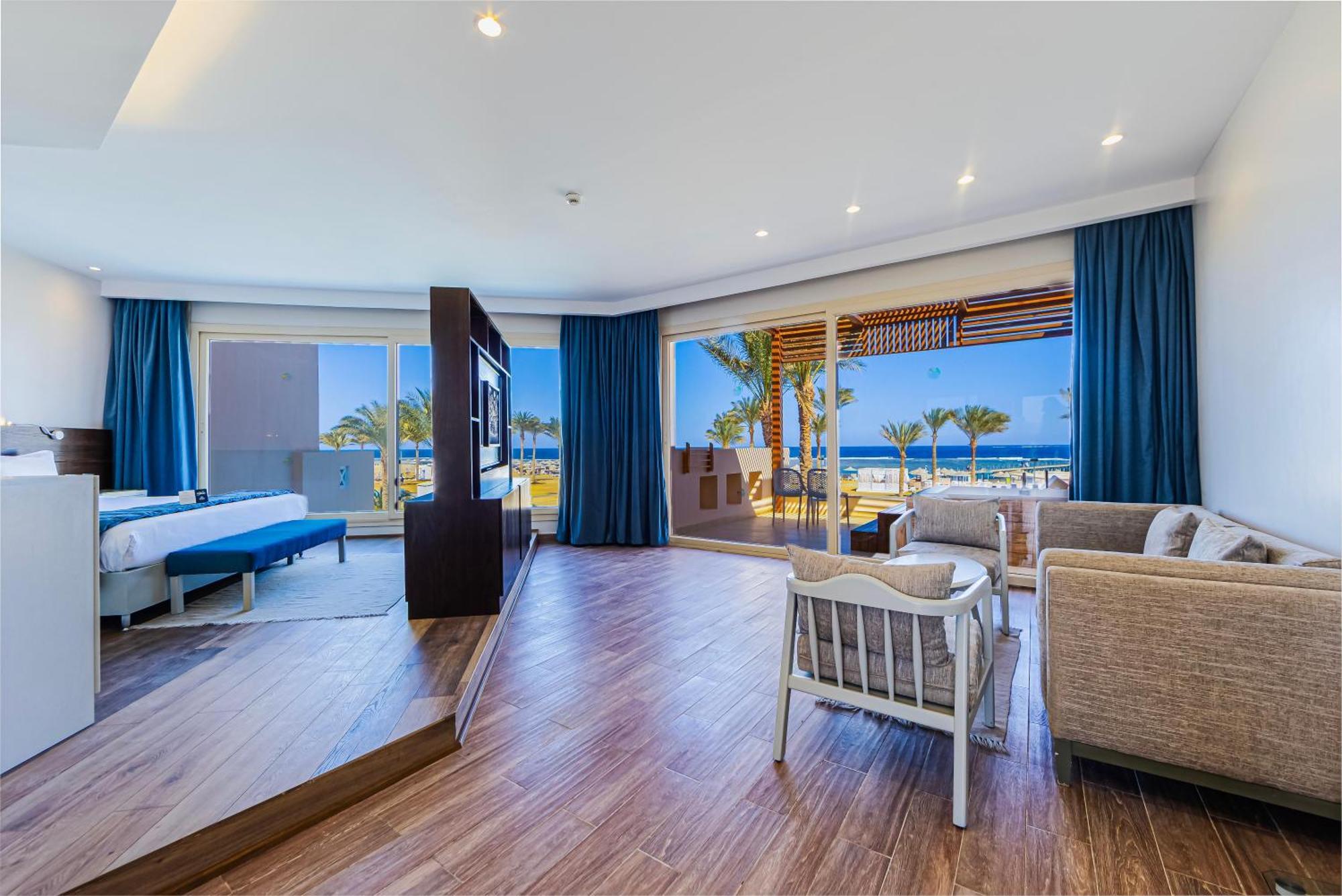 Sataya Resort Marsa Alam Esterno foto Suite at the Hilton Sharm El Sheikh